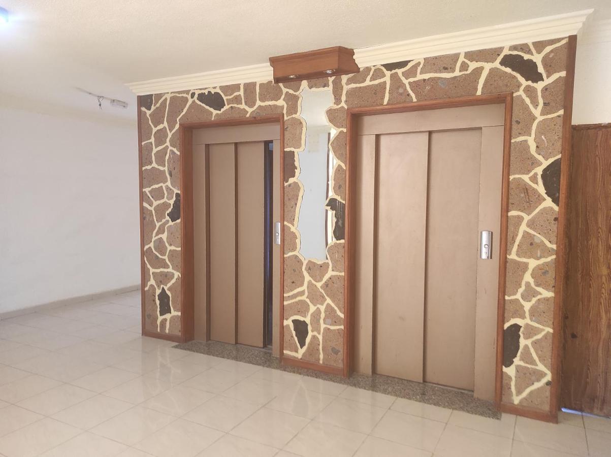 Marina Palace Paraiso Appartement *